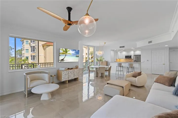 2738  Tiburon E BLVD, Naples, FL 34109