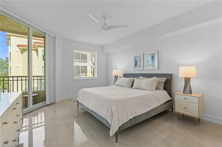 2738  Tiburon E BLVD, Naples, FL 34109
