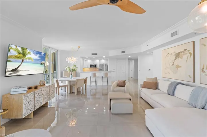 2738  Tiburon E BLVD, Naples, FL 34109