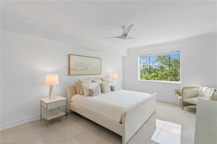 2738  Tiburon E BLVD, Naples, FL 34109