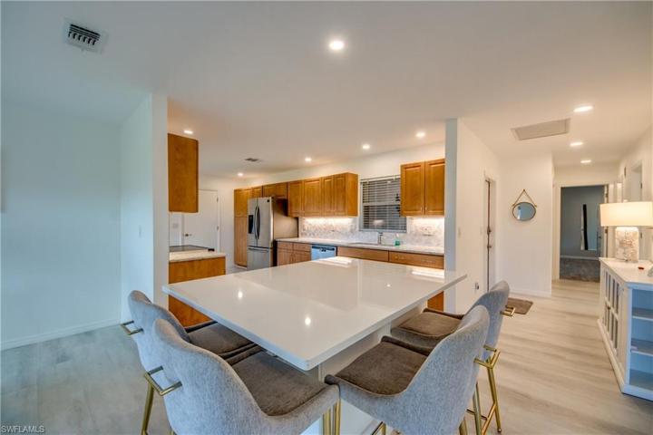 5585  Buring  CT, Fort Myers, FL 33919