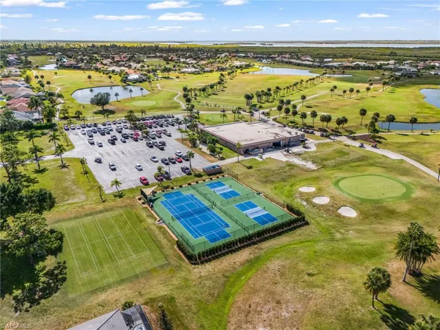 11781 Lady Anne Cir, Cape Coral, Florida 33991