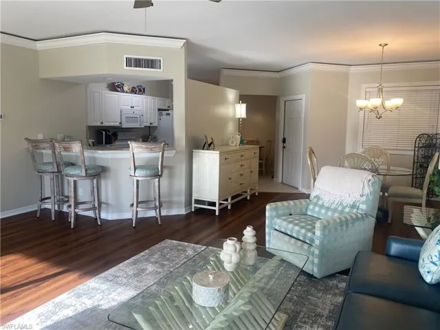 295 Waterside Cir 1-102, Marco Island, Florida 34145