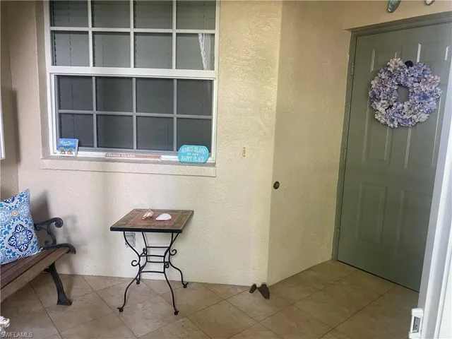 295 Waterside Cir 1-102, Marco Island, Florida 34145