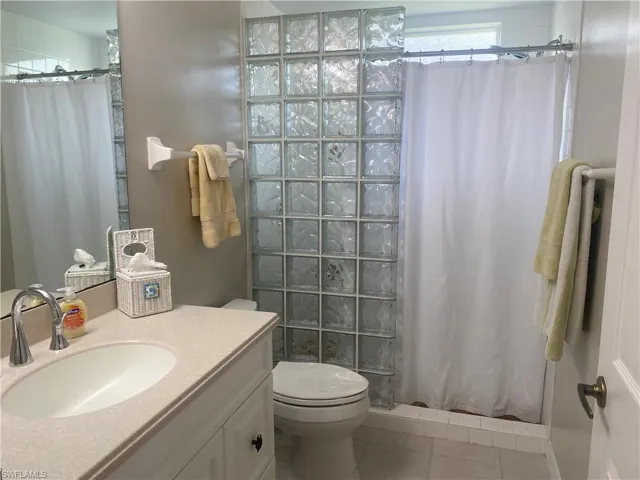 295 Waterside Cir 1-102, Marco Island, Florida 34145