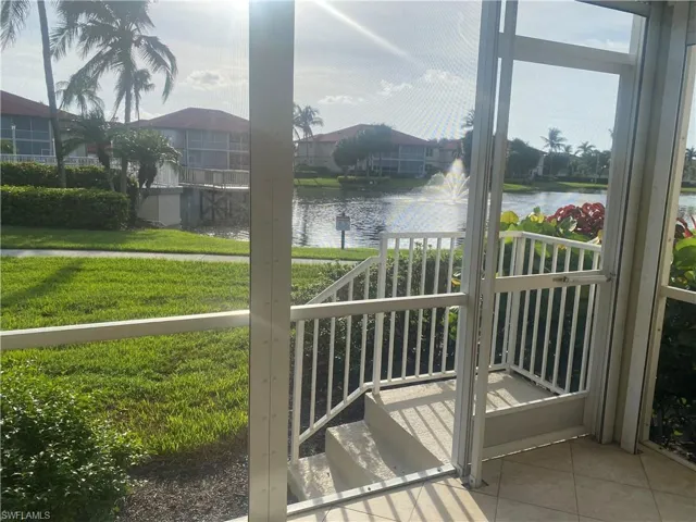 295 Waterside Cir 1-102, Marco Island, Florida 34145