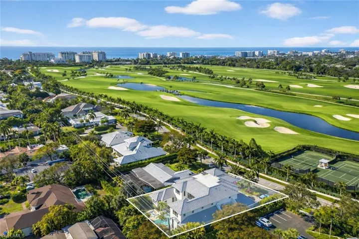 774 Golf Dr, Naples, Florida 34102