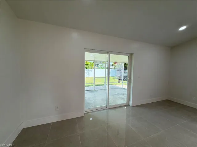 1411 Van Loon Ln, Cape Coral, Florida 33909