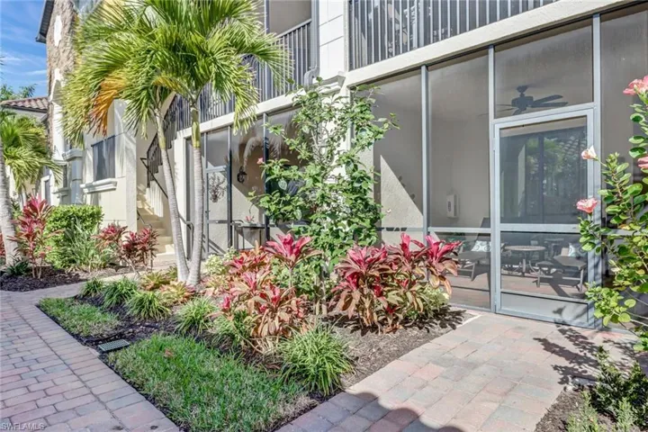 9521 Avellino Way 2415, Naples, Florida 34113