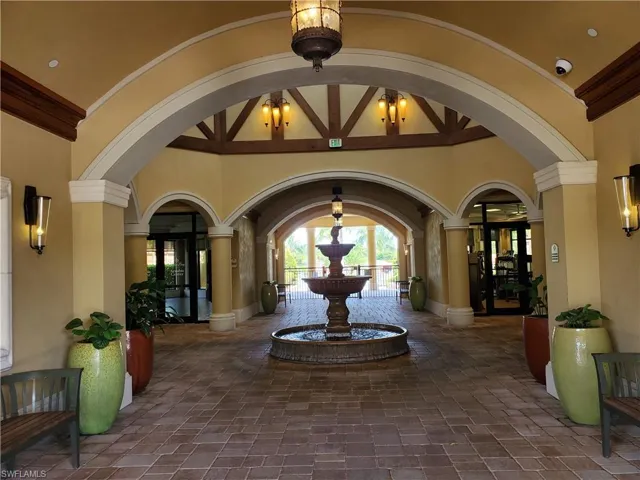 9521 Avellino Way 2415, Naples, Florida 34113