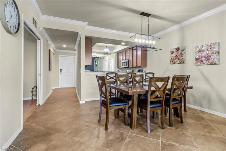 9521 Avellino Way 2415, Naples, Florida 34113