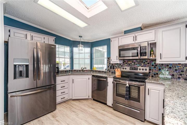 Updated appliances and granite counters