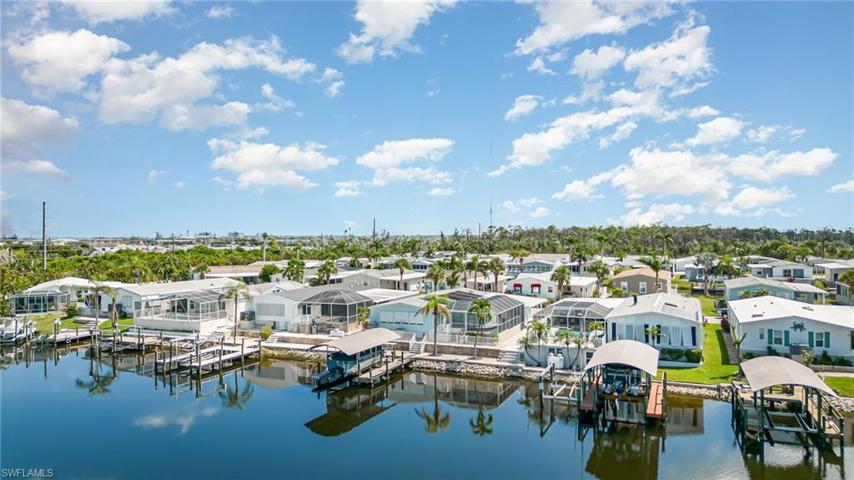 Great wide canal with spectacular views.