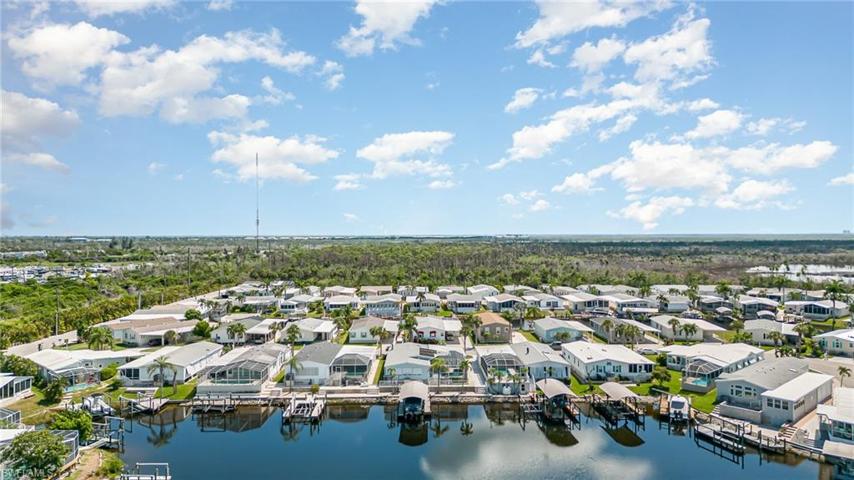 Great wide canal with spectacular views.