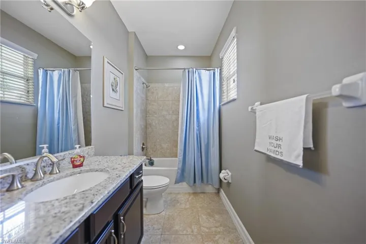 2nd Master Bedroom Adjoining Full Bathroom