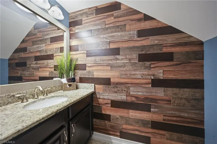 1st Floor Guest Bathroom