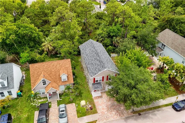 434 Leawood Cir, Naples, Florida 34104
