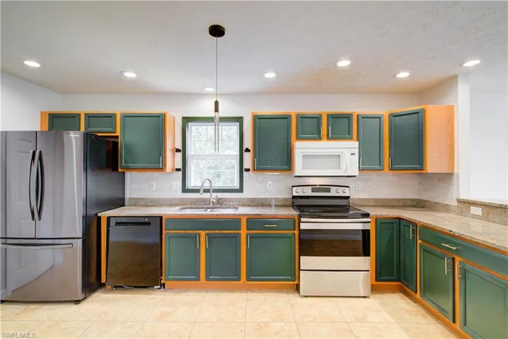 434 Leawood Cir, Naples, Florida 34104
