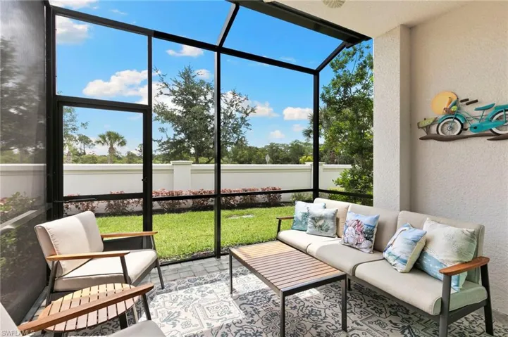 7490 Rockefeller Dr, Naples, Florida 34119