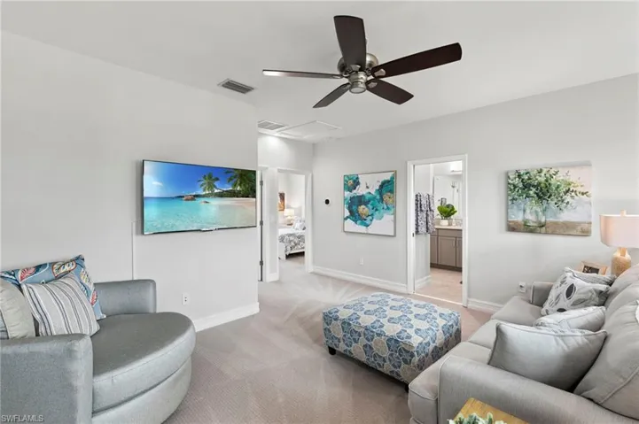 7490 Rockefeller Dr, Naples, Florida 34119