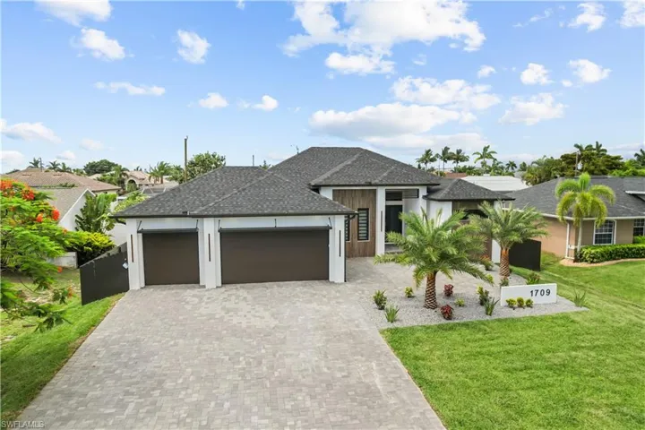 1709 Sw 43rd Ln, Cape Coral, Florida 33914