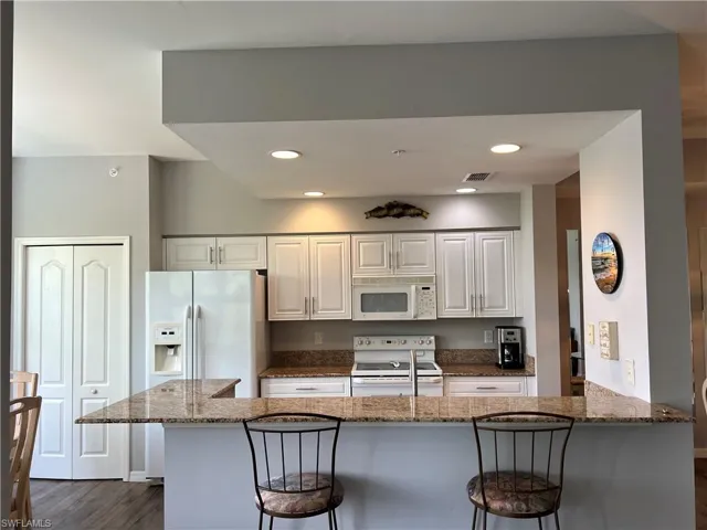 7525 Stoneybrook Dr 932, Naples, Florida 34112