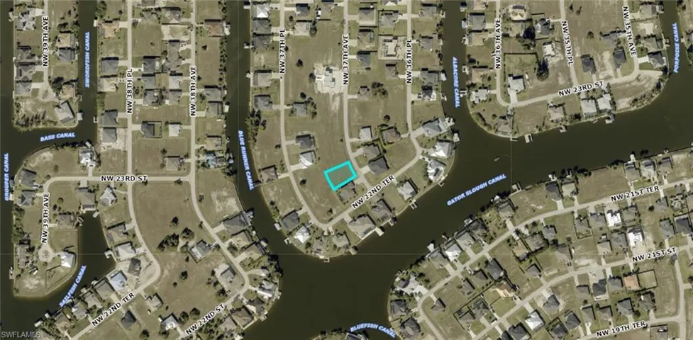 2204 Nw 37th Ave, Cape Coral, Florida 33993