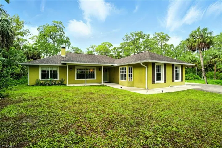 681 23rd ST, Naples, FL 34120,225046039