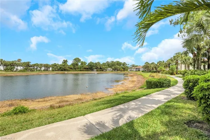121 Gabriel Cir 1, Naples, Florida 34104