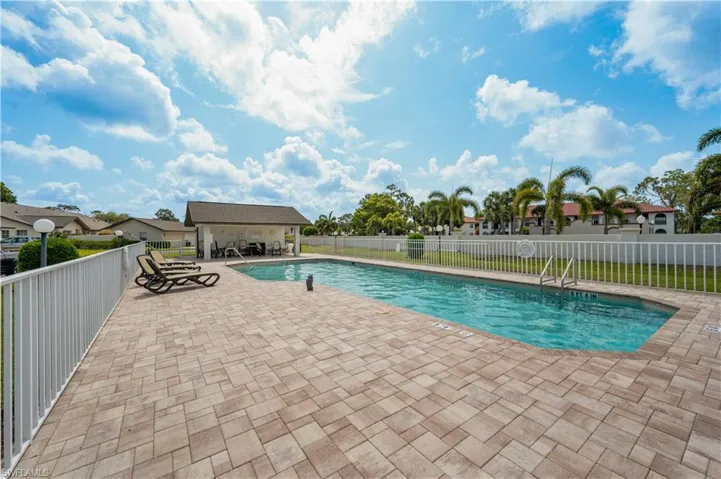 249  Deerwood  CIR, Naples, FL 34113