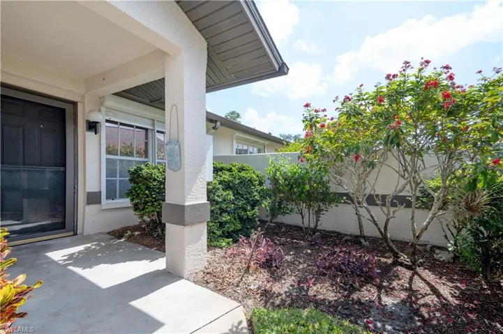 249  Deerwood  CIR, Naples, FL 34113