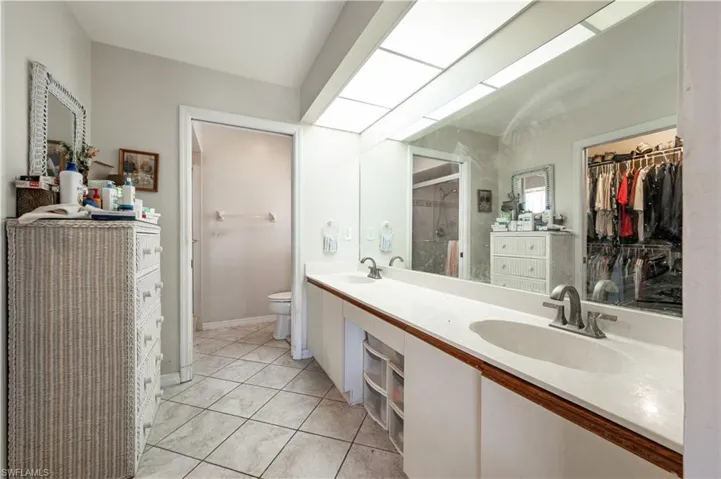 249  Deerwood  CIR, Naples, FL 34113