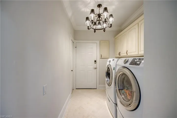 Built in Storage Cabinets & Closet