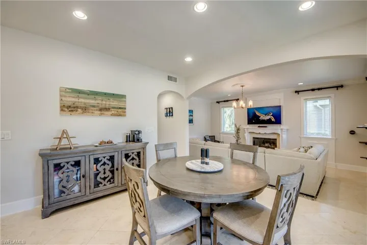 Plenty of Room for an Oversized Dining Set