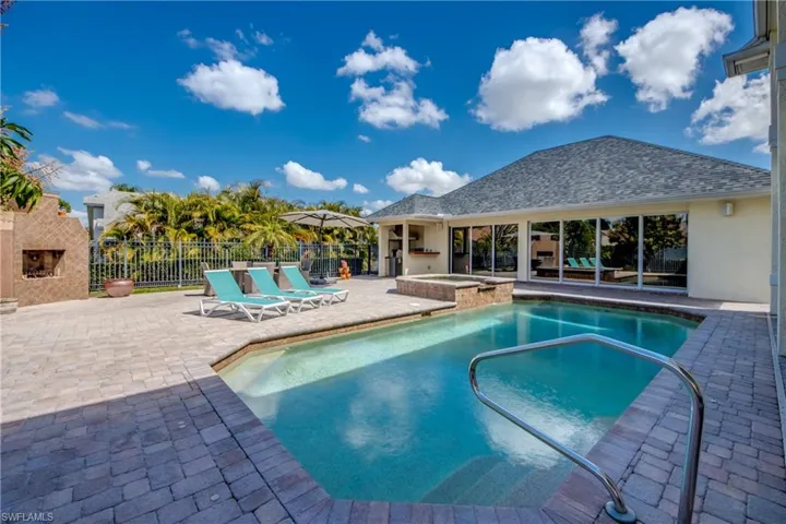 Note the Outdoor Kitchen