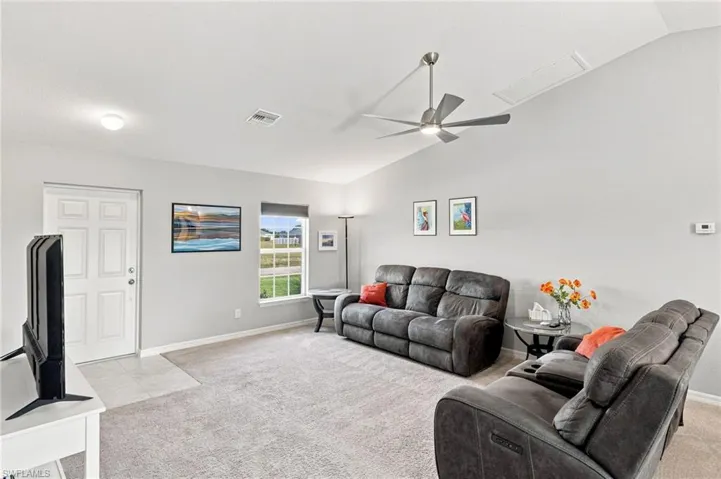 2725 Nw 19th Pl, Cape Coral, Florida 33993