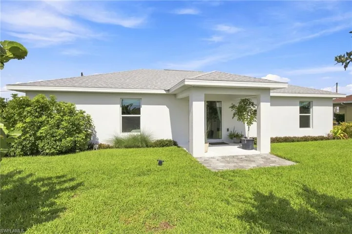 2725 Nw 19th Pl, Cape Coral, Florida 33993