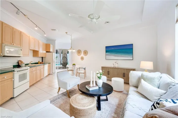 8058 Vera Cruz Way, Naples, Florida 34109