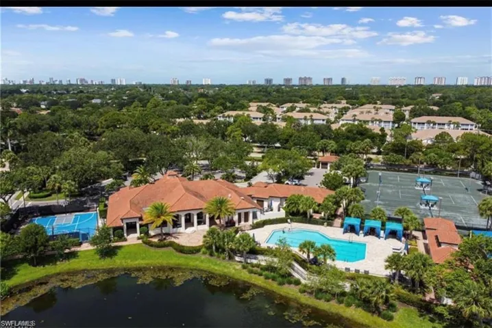 8058 Vera Cruz Way, Naples, Florida 34109