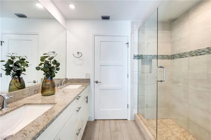 8058 Vera Cruz Way, Naples, Florida 34109