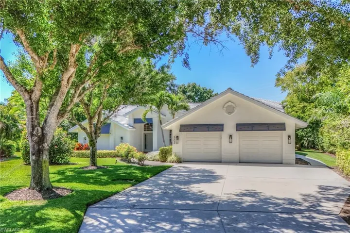 8058 Vera Cruz Way, Naples, Florida 34109