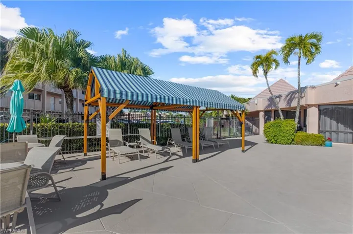 150 Turtle Lake Ct 307, Naples, Florida 34105