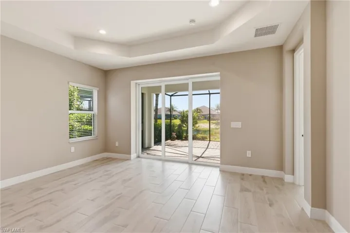 2118  Marquesa  CIR, Naples, FL 34112