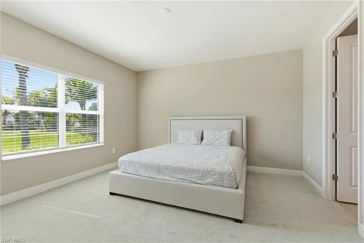 2118  Marquesa  CIR, Naples, FL 34112