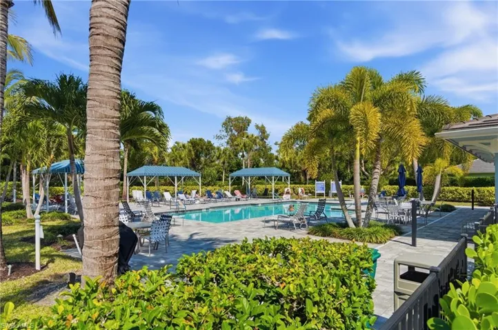 2118  Marquesa  CIR, Naples, FL 34112