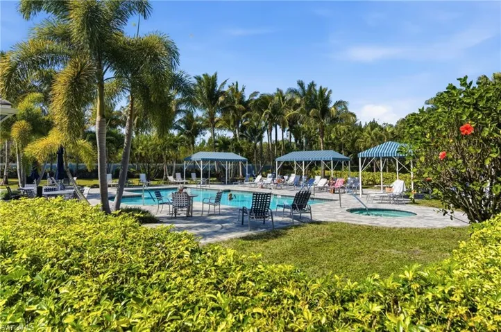2118  Marquesa  CIR, Naples, FL 34112