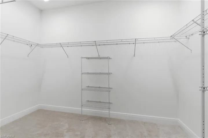 2118  Marquesa  CIR, Naples, FL 34112