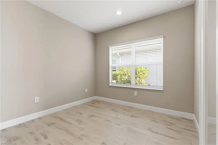 2118  Marquesa  CIR, Naples, FL 34112