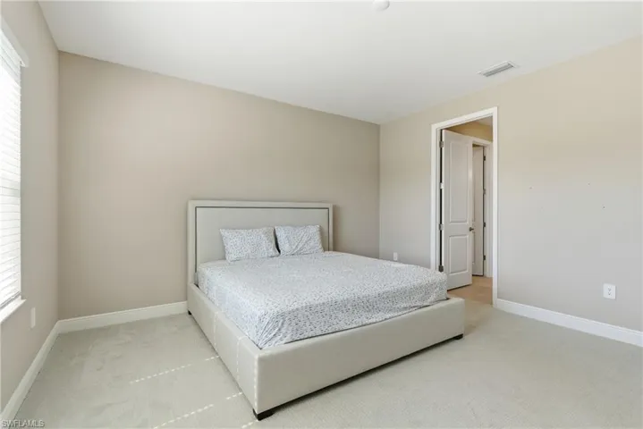 2118  Marquesa  CIR, Naples, FL 34112