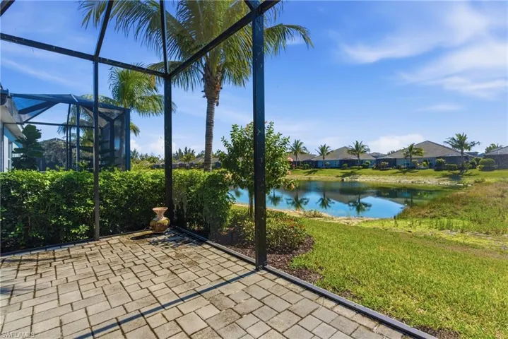 2118  Marquesa  CIR, Naples, FL 34112